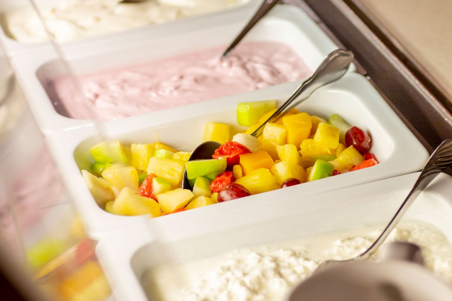 Früchte und Joghurt